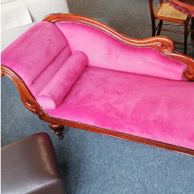 Pink Chaise Longue